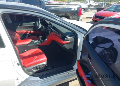 2019 Toyota Camry Xse V6 z USA, uszkodzony, nr VIN 4T1BZ1HK4KU028532